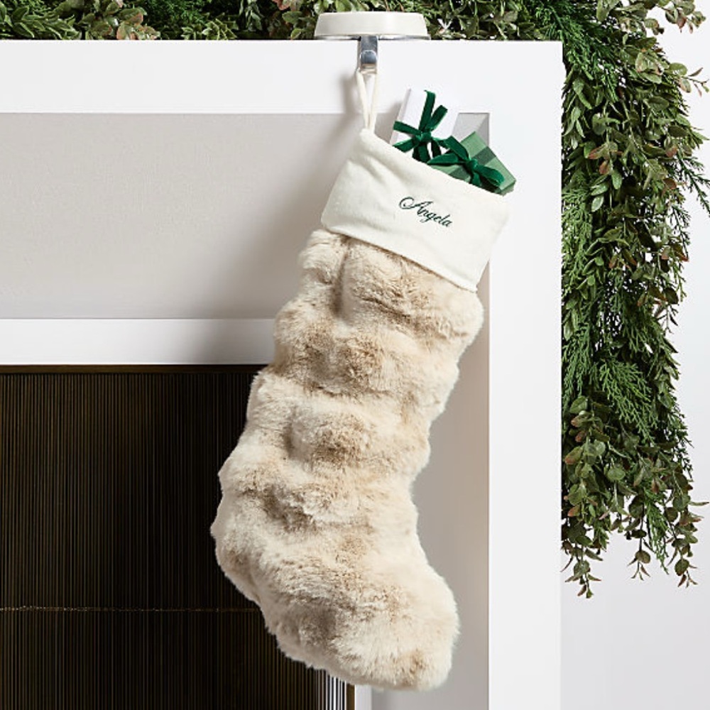 New! 🎄✨📯Crate&Barrel Arctic Ivory Textured Faux Fur Christmas Stocking
